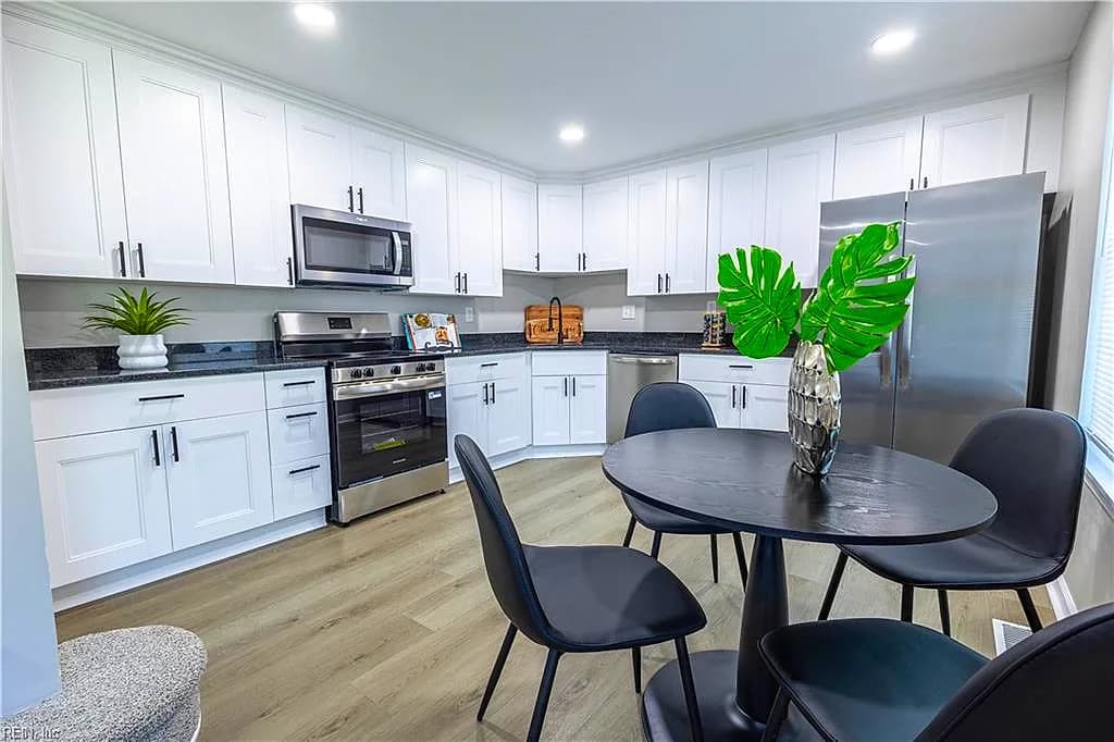 227 Chesterfield RD, HAMPTON VA 23661 thumb 8