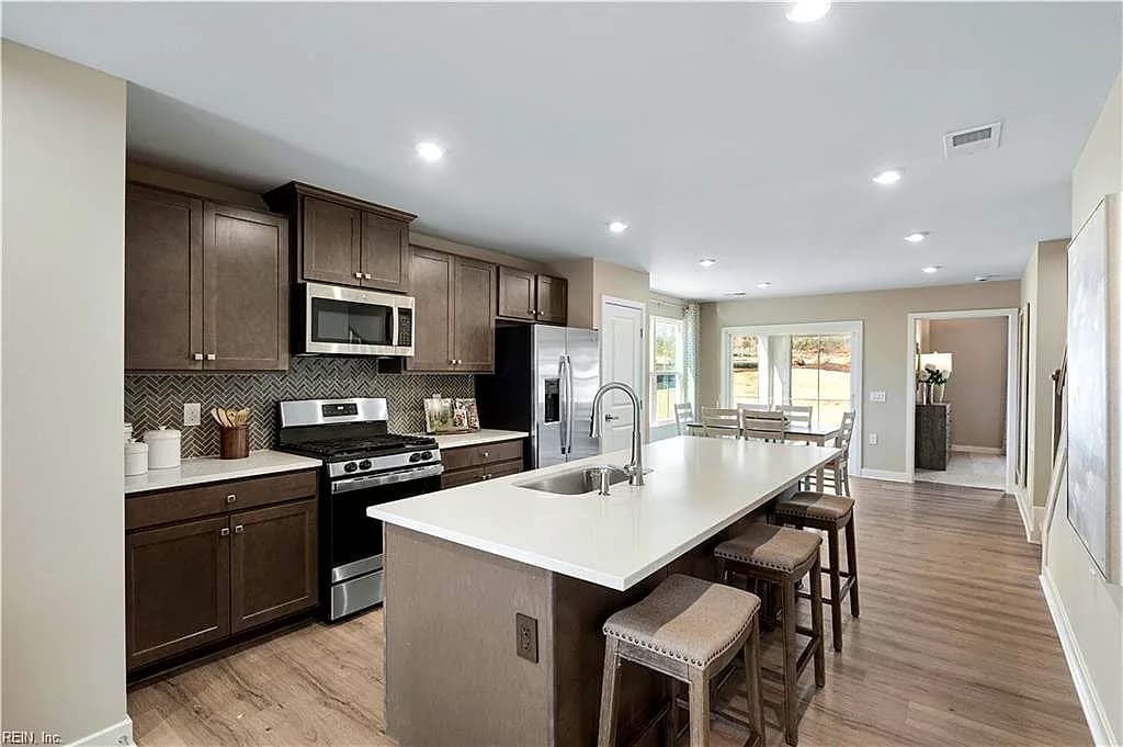 3012 Trinkle RD #13E, TOANO VA 23168 - Photo 3