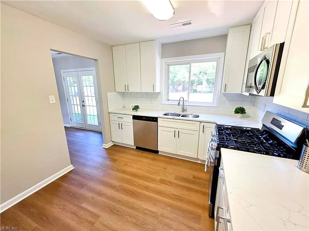 3428 Silina DR, VIRGINIA BEACH VA 23452 - Photo 5