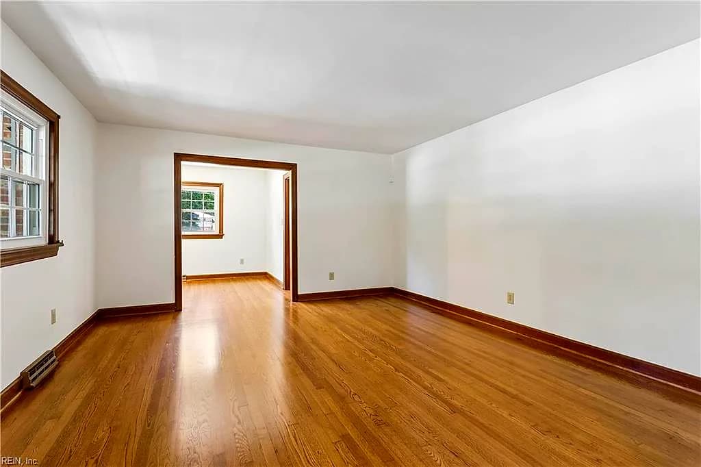 1667 Neptune DR, HAMPTON VA 23669 - Photo 5