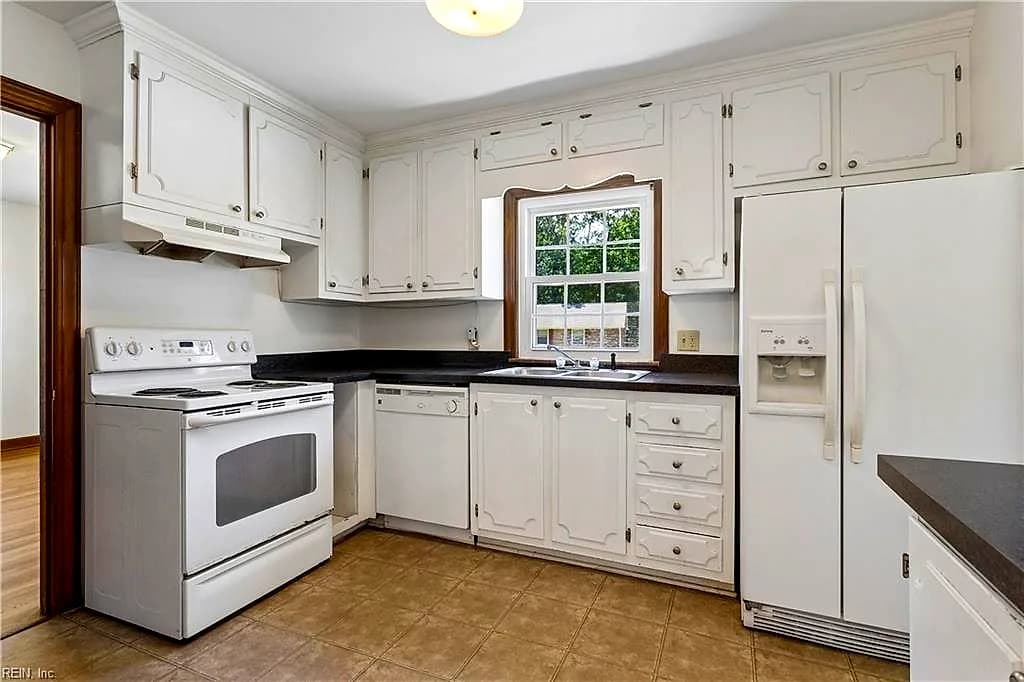 1667 Neptune DR, HAMPTON VA 23669 thumb 9