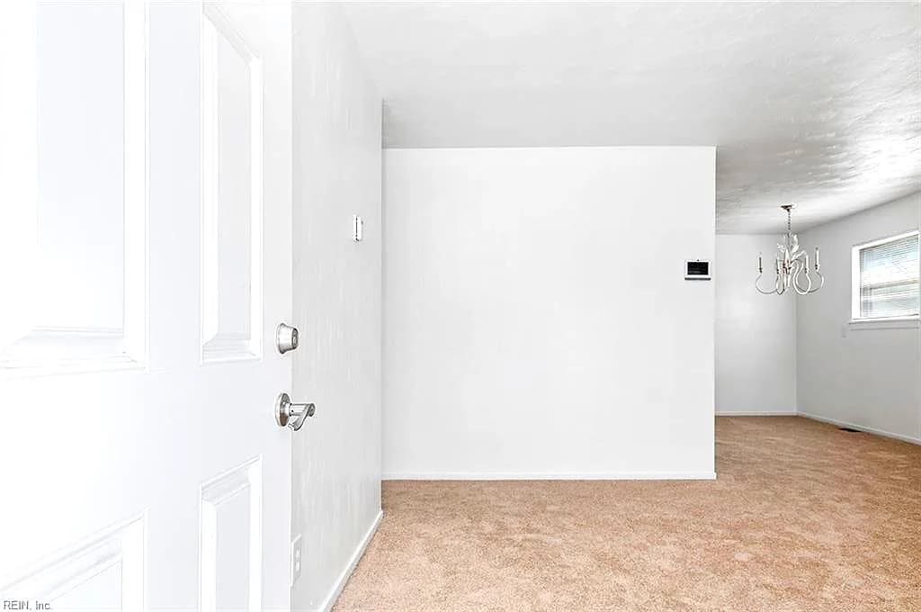 19 Cornelius DR, HAMPTON VA 23666 - Photo 3