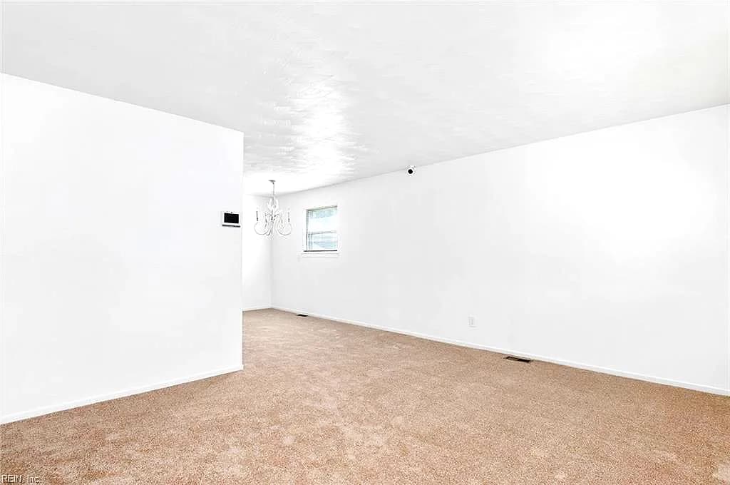 19 Cornelius DR, HAMPTON VA 23666 - Photo 4