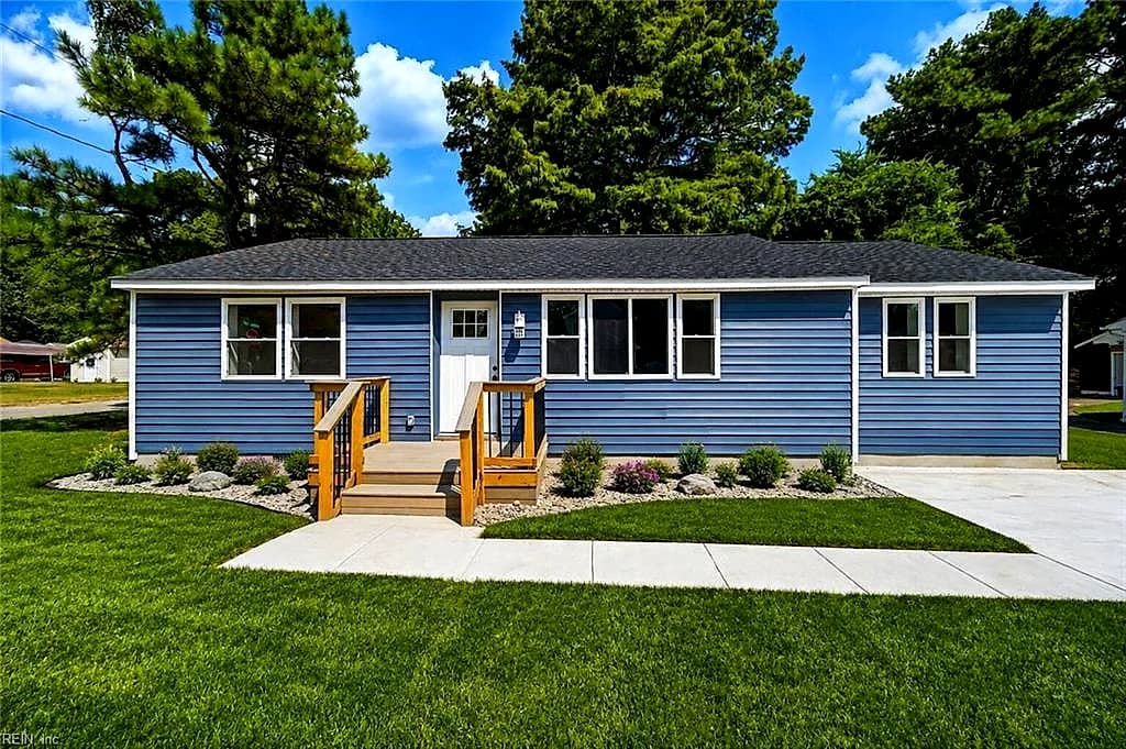 328 Fulcher ST, SUFFOLK VA 23434 - Photo 2