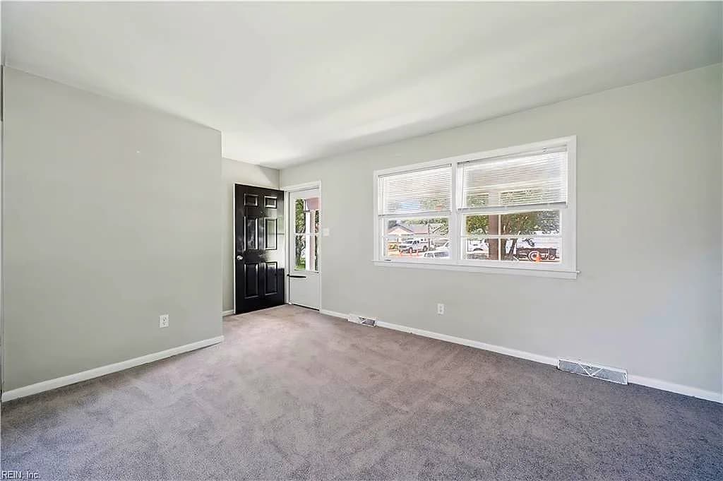 502 Regina CT, HAMPTON VA 23669 thumb 7