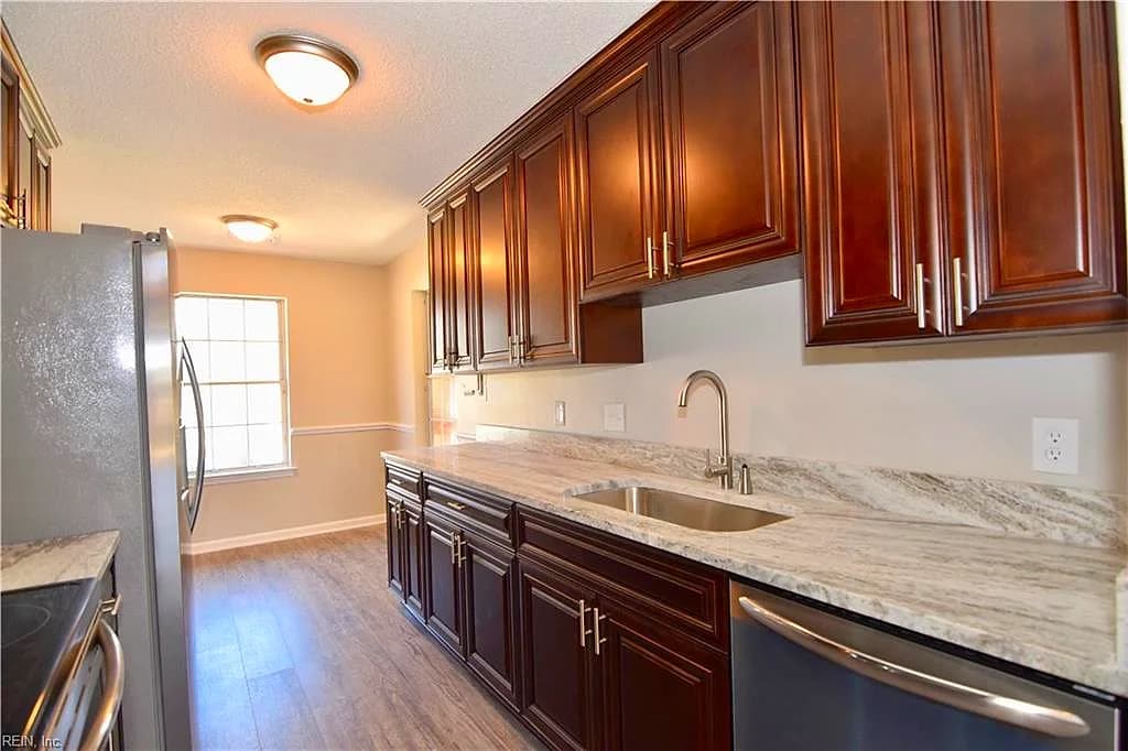 909 Gas Light LN, VIRGINIA BEACH VA 23462 thumb 11