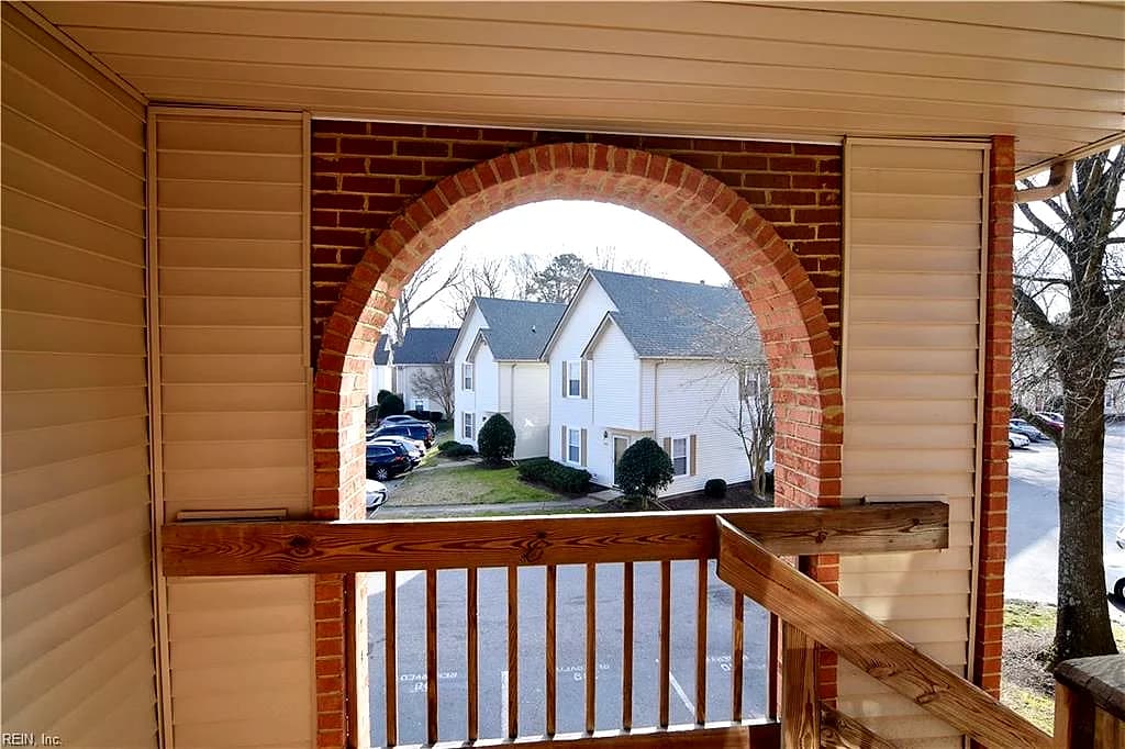 909 Gas Light LN, VIRGINIA BEACH VA 23462 - Photo 5