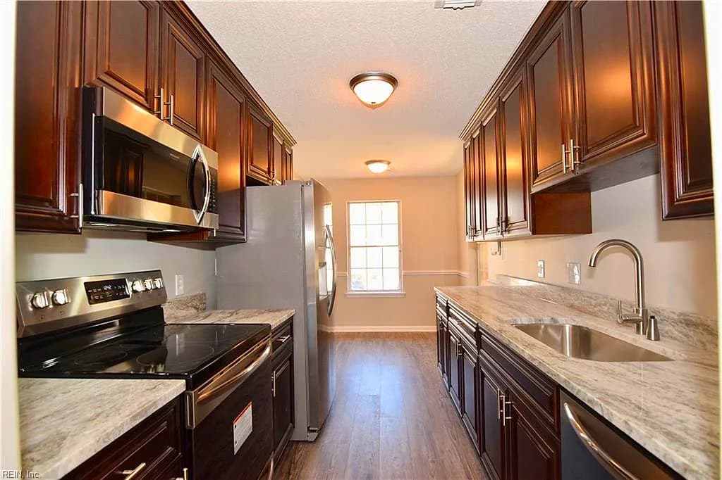 909 Gas Light LN, VIRGINIA BEACH VA 23462 thumb 9