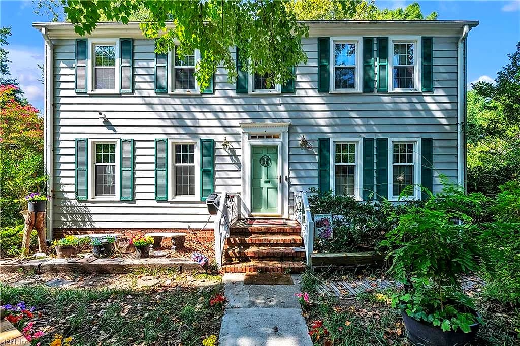 12911 Fitzhugh DR, NEWPORT NEWS VA 23602 - Photo 2