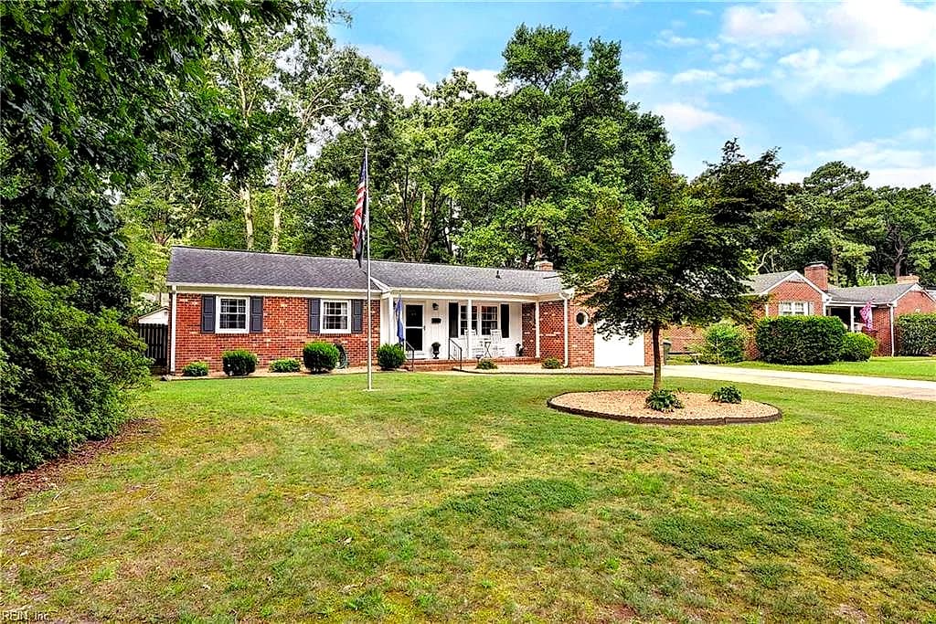 103 Terrell RD, NEWPORT NEWS VA 23606 - Photo 3