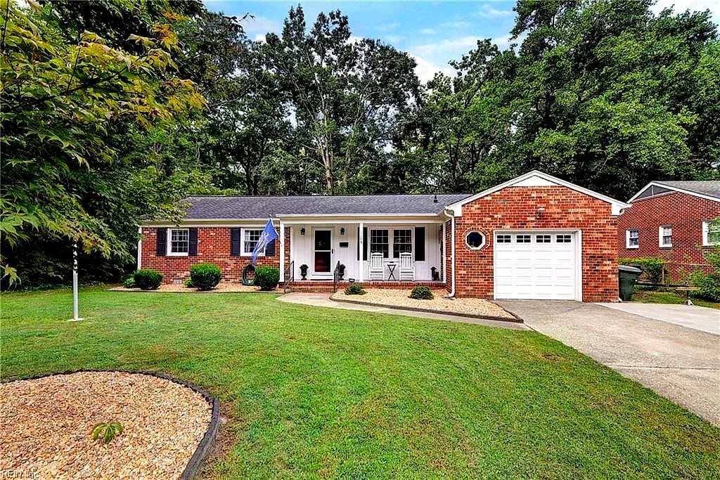 103 Terrell RD, NEWPORT NEWS VA 23606 - Photo 4