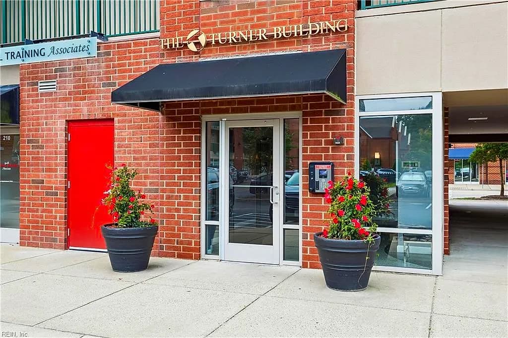 230 Nat Turner BLVD #3013, NEWPORT NEWS VA 23606 - Photo 3