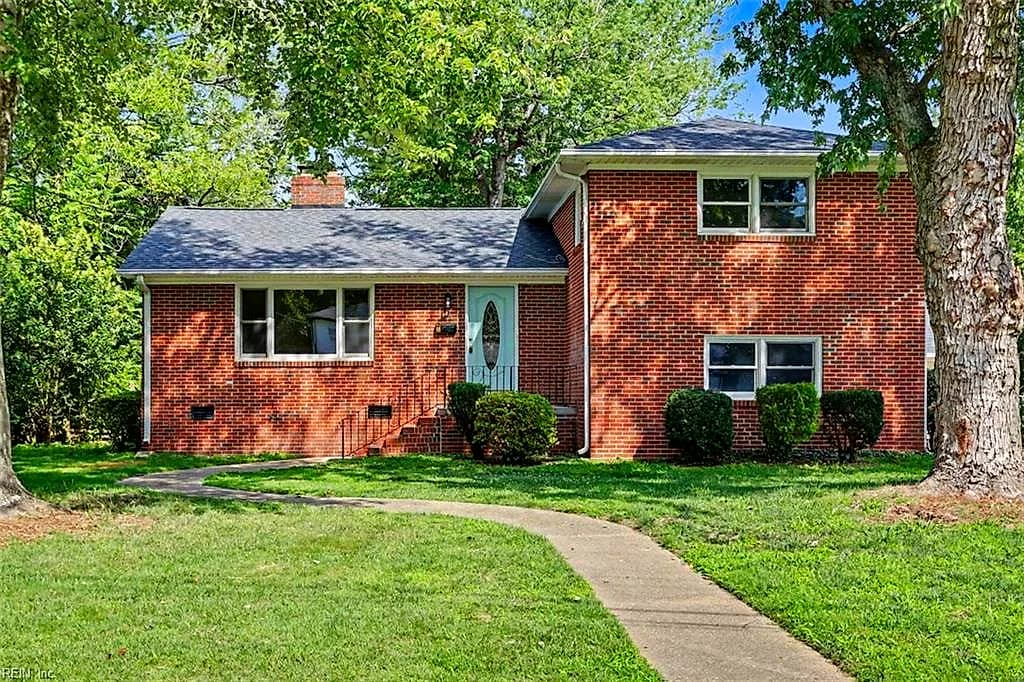8 Riverdale DR, HAMPTON VA 23666 - Photo 3
