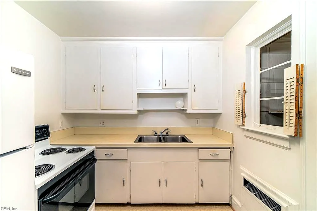 3117 Sterling Point DR #A, PORTSMOUTH VA 23703 thumb 8