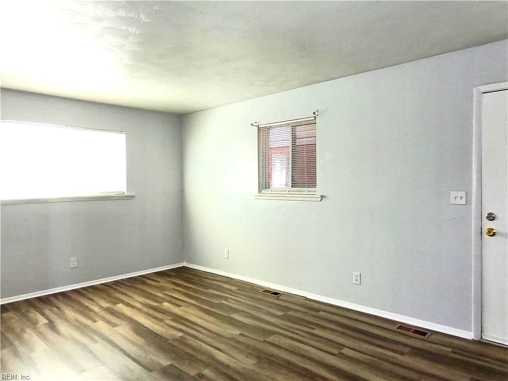 1625 W Pembroke AVE #19, HAMPTON VA 23661 thumb 6
