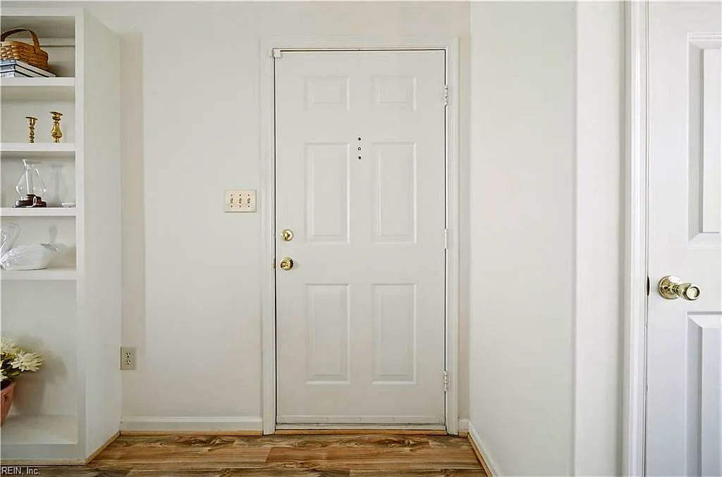 952 Gas Light LN, VIRGINIA BEACH VA 23462 - Photo 5