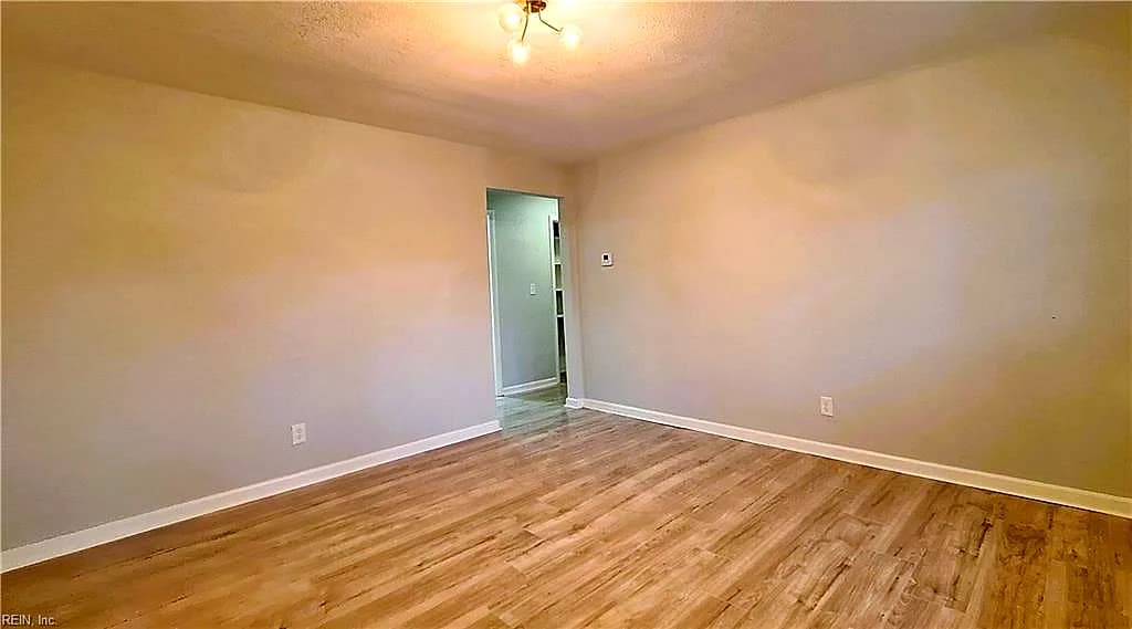 1327 Credle RD #B, VIRGINIA BEACH VA 23454 thumb 6