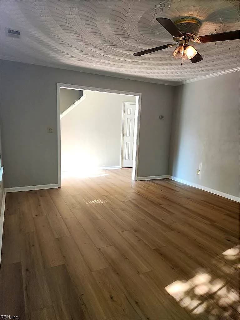 8824 Hammett AVE, NORFOLK VA 23503 - Photo 4