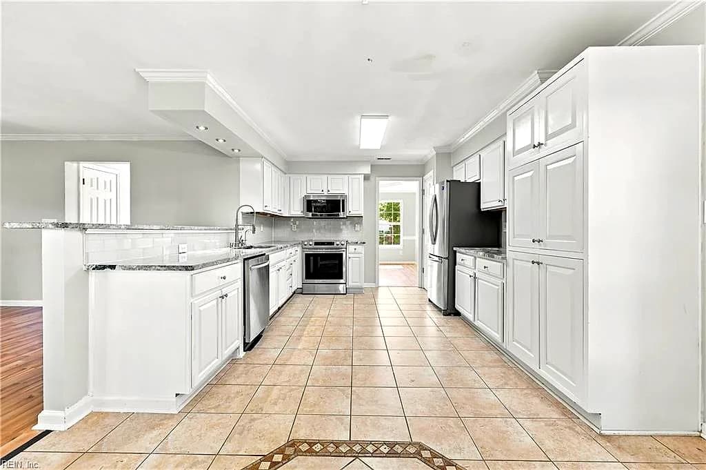 127 Baker Farm DR, HAMPTON VA 23666 thumb 12
