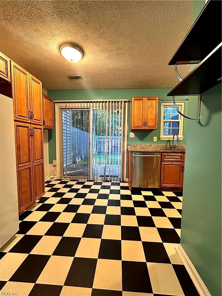 42 Otsego DR, NEWPORT NEWS VA 23602 thumb 6