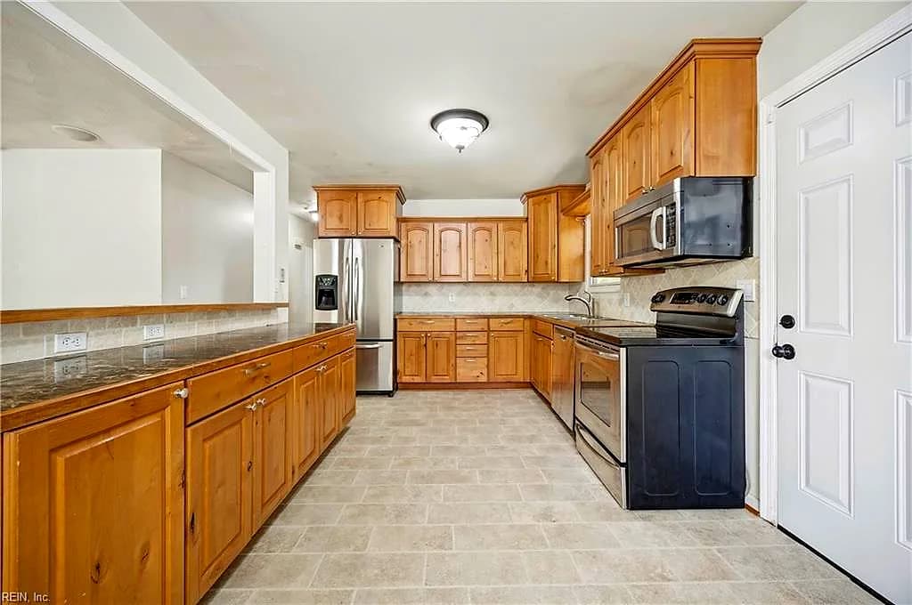 312 S Curry ST, HAMPTON VA 23663 thumb 7