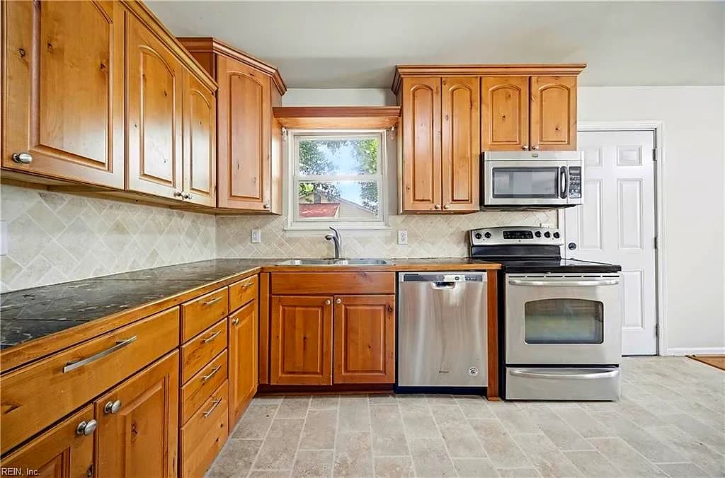 312 S Curry ST, HAMPTON VA 23663 thumb 8