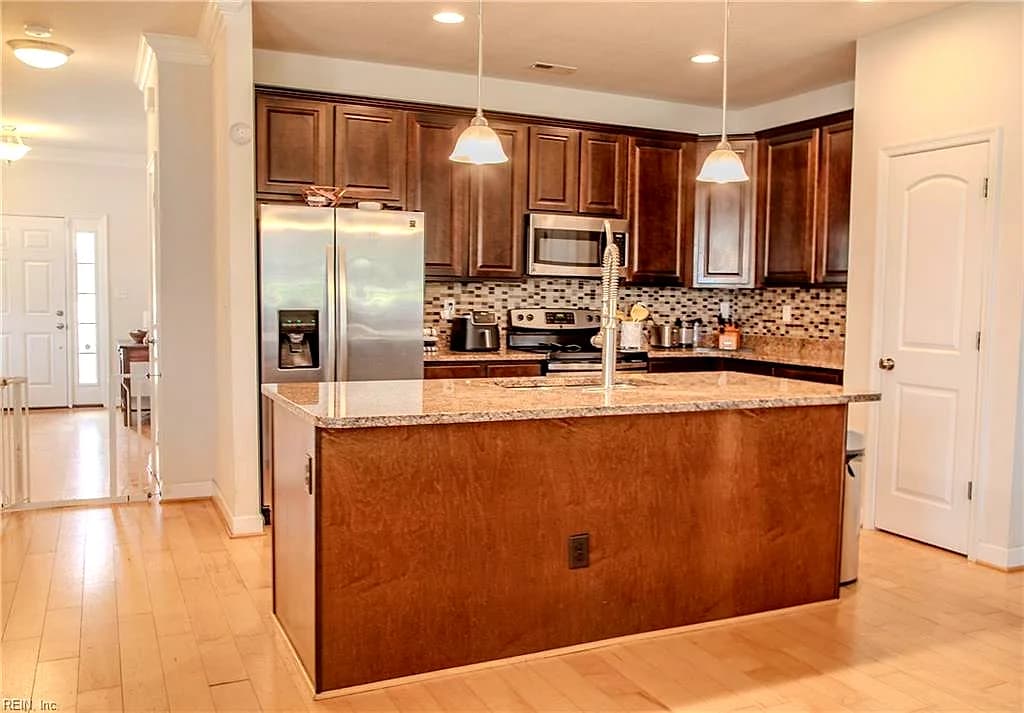 1152 Chatham LN #14, CHESAPEAKE VA 23320 - Photo 4