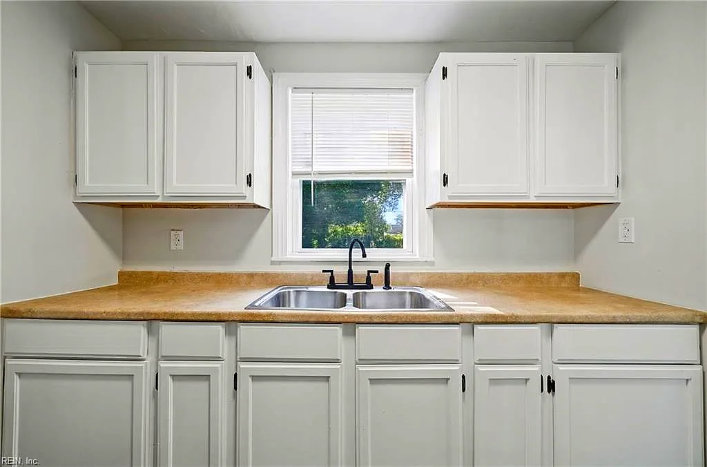 960 15th ST, NEWPORT NEWS VA 23607 thumb 11