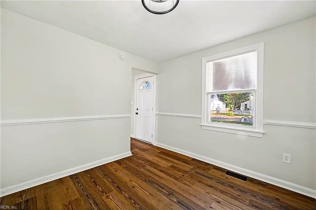 960 15th ST, NEWPORT NEWS VA 23607 thumb 8