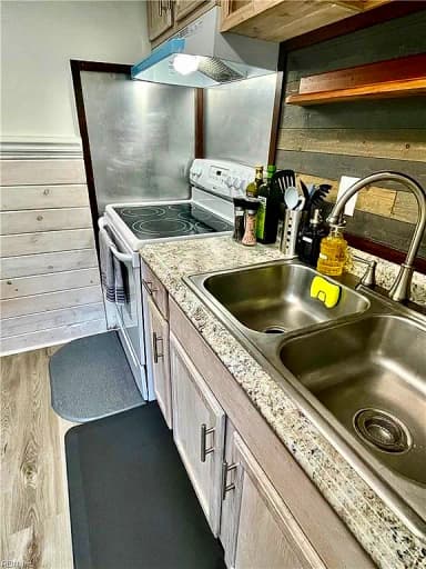125 S Fourth ST, HAMPTON VA 23664 thumb 8
