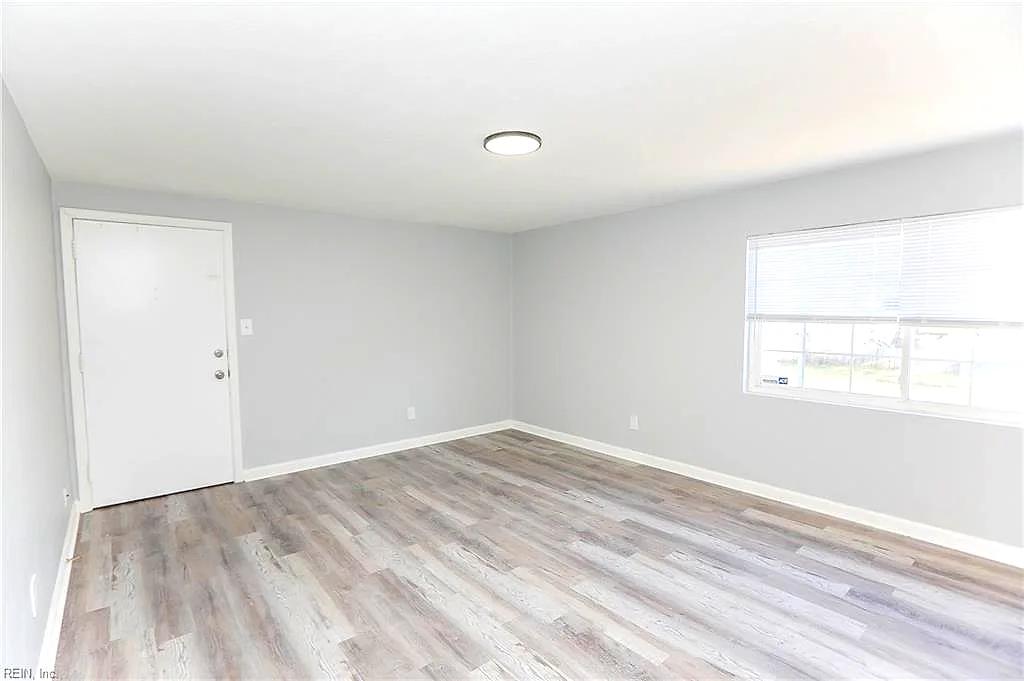 1454 E Ocean View AVE #5, NORFOLK VA 23508 - Photo 3