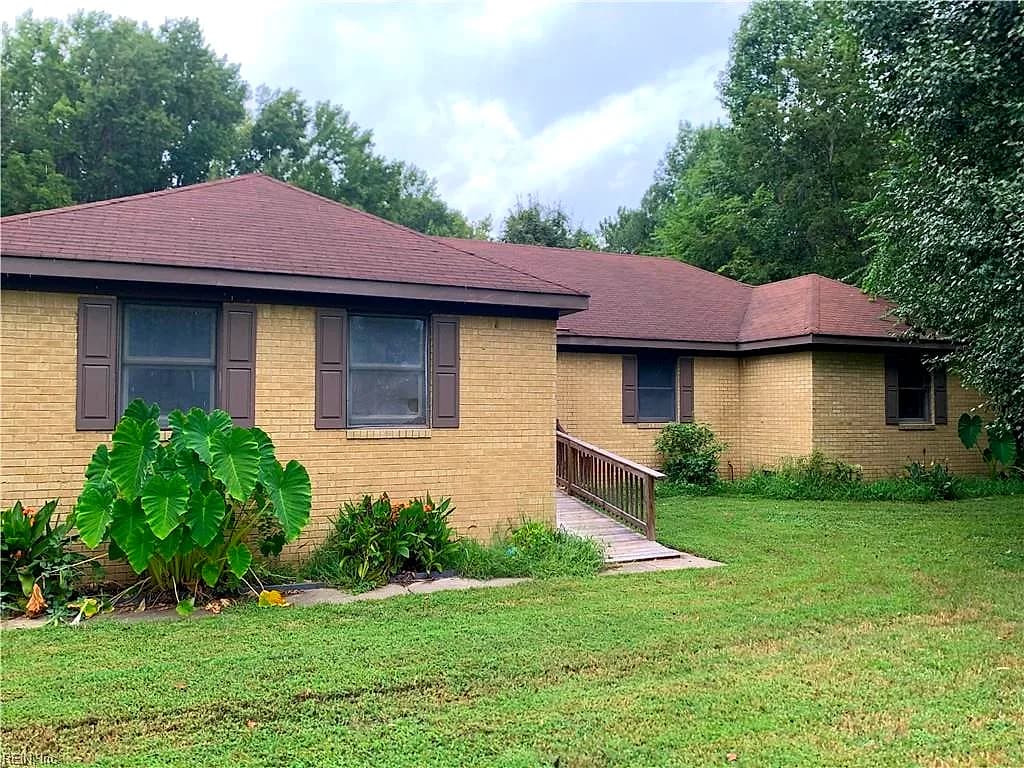 1466 Spring Meadow LN, SUFFOLK VA 23432 - Photo 2