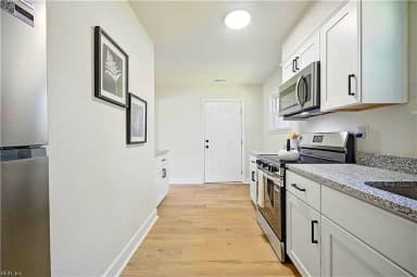 220 Castlewood RD, PORTSMOUTH VA 23702 thumb 9