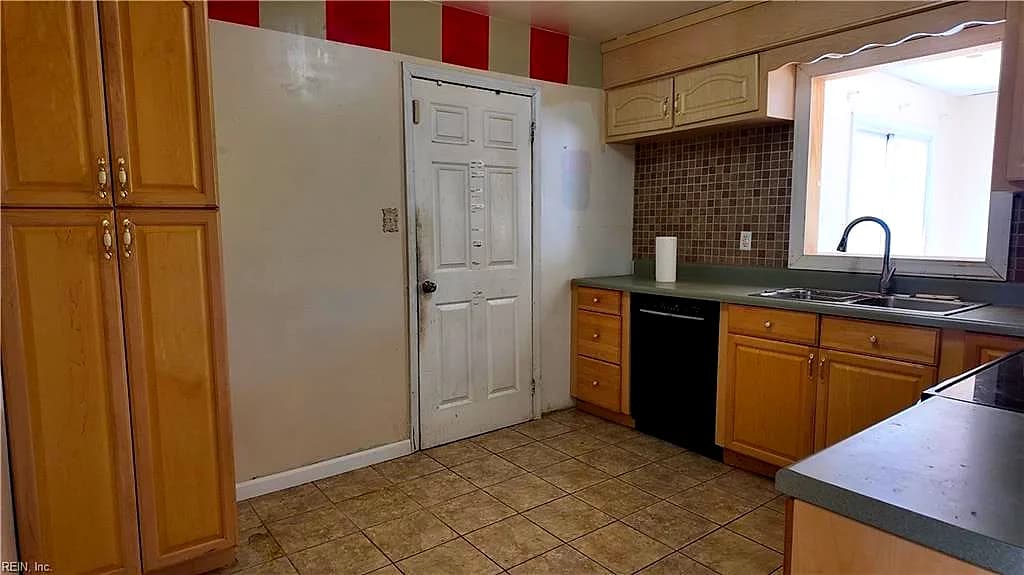 3104 Bangor DR, CHESAPEAKE VA 23321 thumb 9
