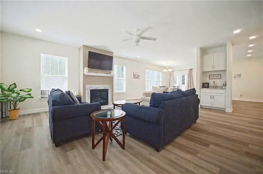 123 N Fourth ST, HAMPTON VA 23664 thumb 6