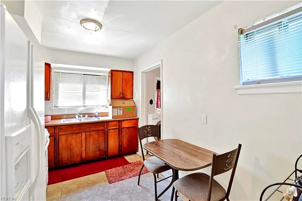 407 Taft DR, PORTSMOUTH VA 23701 thumb 8