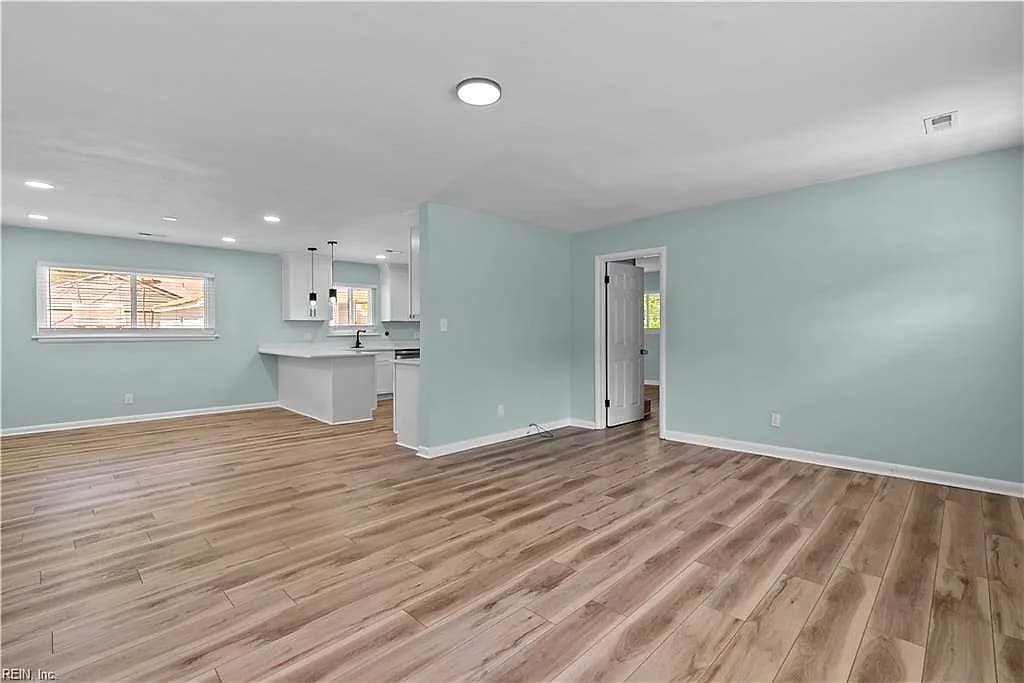 152 Mann DR, CHESAPEAKE VA 23322 thumb 6