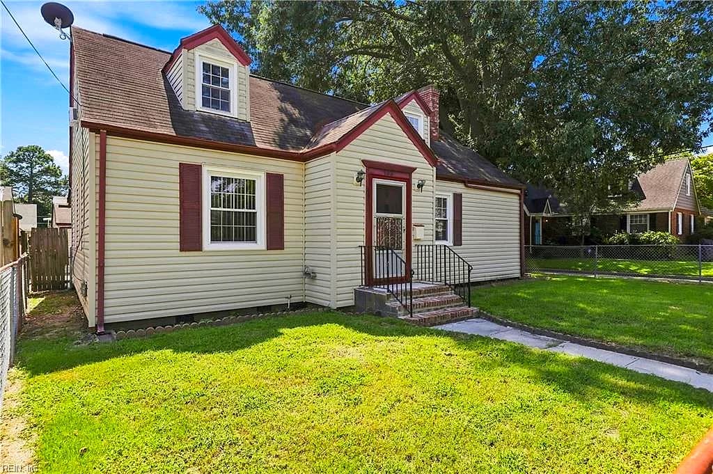 133 Leicester AVE W, NORFOLK VA 23503 - Photo 3
