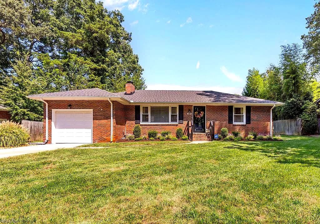 417 Mayflower RD, PORTSMOUTH VA 23701 - Main photo
