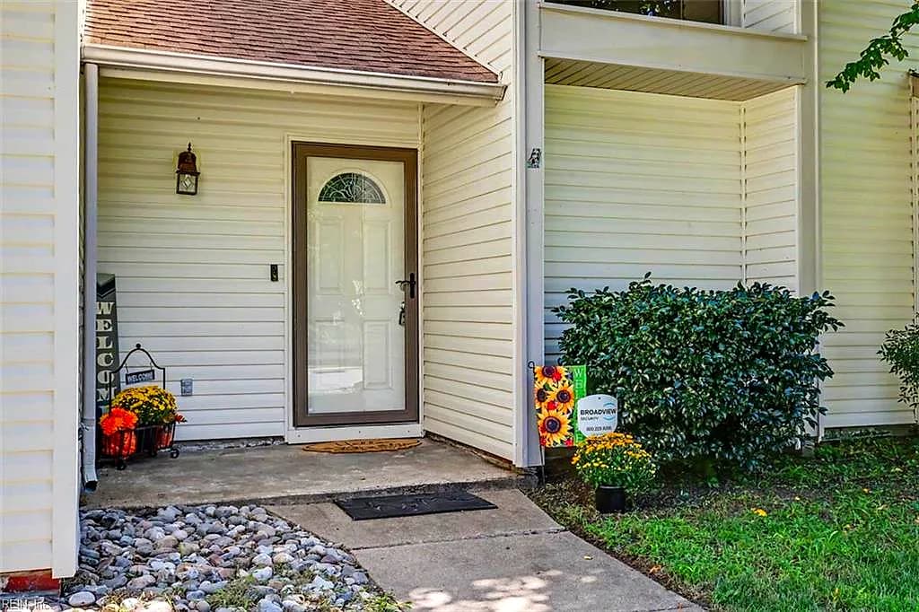 1330 Coral PL, HAMPTON VA 23669 - Photo 3