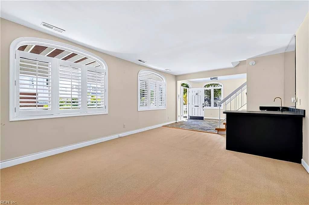 6109 Ocean Front AVE, VIRGINIA BEACH VA 23451 thumb 8