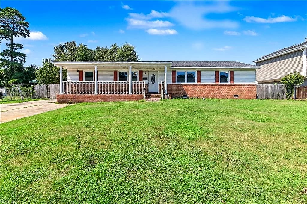 1102 Carrington CRES S, PORTSMOUTH VA 23701 - Main photo