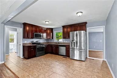 1102 Carrington CRES S, PORTSMOUTH VA 23701 thumb 9