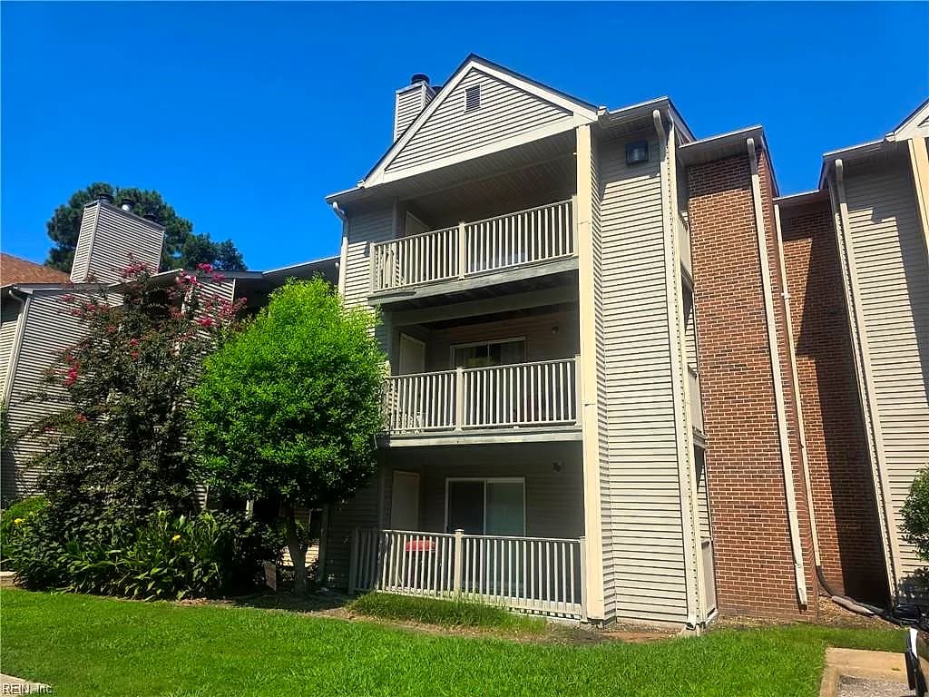 535 Pineland CIR #302, NEWPORT NEWS VA 23602 - Main photo