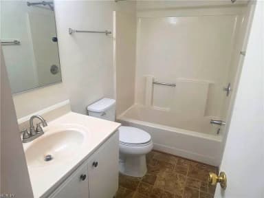 535 Pineland CIR #302, NEWPORT NEWS VA 23602 thumb 4
