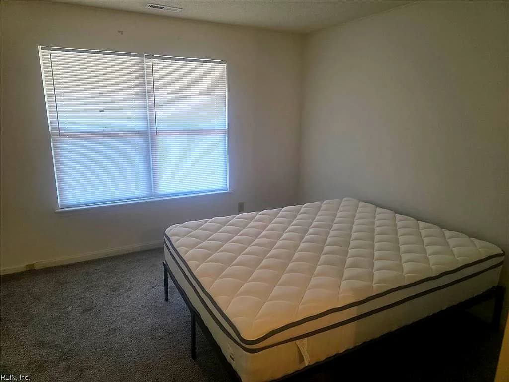 535 Pineland CIR #302, NEWPORT NEWS VA 23602 - Photo 5