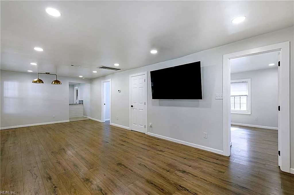 222 Columbus AVE, SUFFOLK VA 23434 - Photo 5