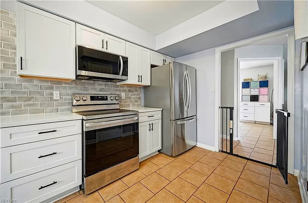 1616 Rechter CT, VIRGINIA BEACH VA 23454 - Photo 3