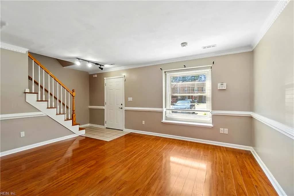 64 Colonial WAY, CHESAPEAKE VA 23325 - Photo 3
