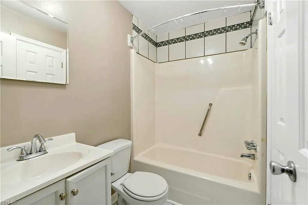 64 Colonial WAY, CHESAPEAKE VA 23325 thumb 6